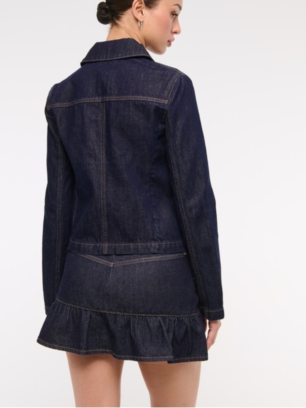 Abercrombie Mid Rise Drop-Waist Ruffle Denim Mini Skirt – Rinse Blue - Picture 5 of 9